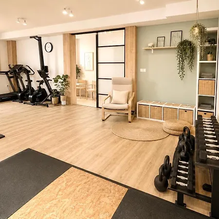 Luna Serene - Gym * ザダル